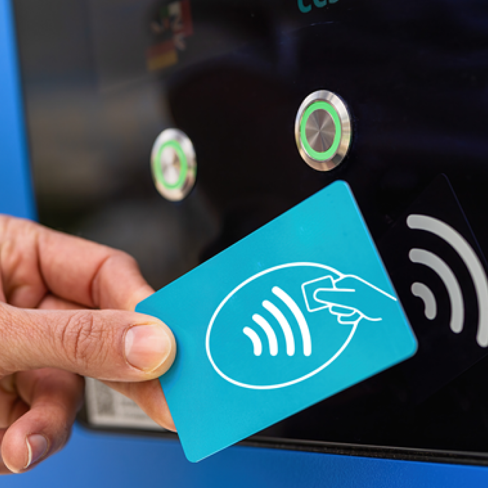 Customized RFID Contactless Smart Card – 13.56MHz Prepaid Public Transport Card for School Bus