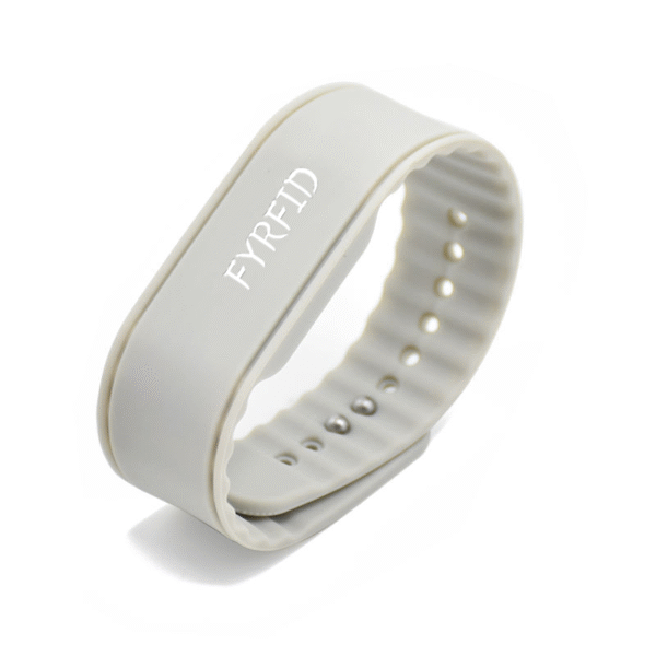 Adjustable NFC Silicone Bracelet – 13.56MHz ISO14443A Programmable Wristband for Water Parks & Resorts